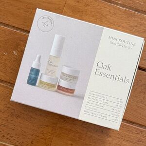 Oak Essentials Glow On-The-Go Skincare Set